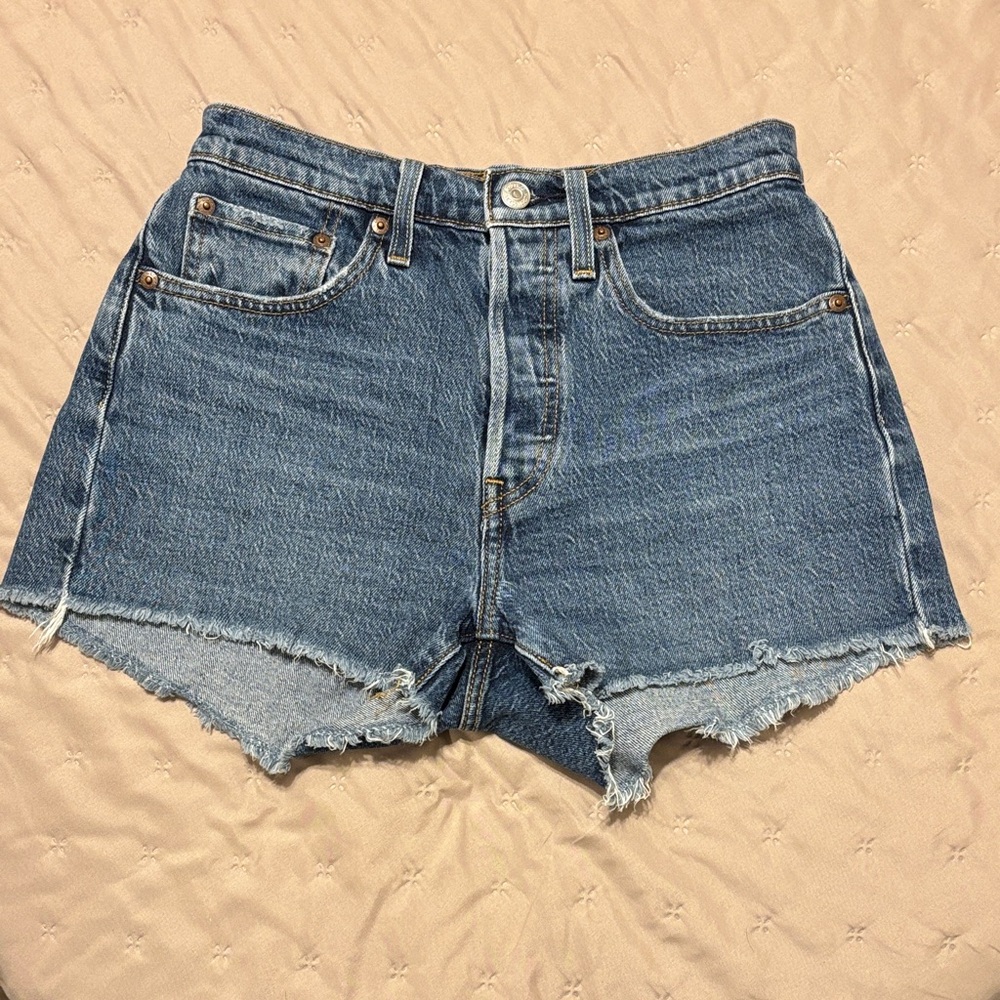 Levi’s 501 Original High-Waisted Denim Cutoff Women Shorts